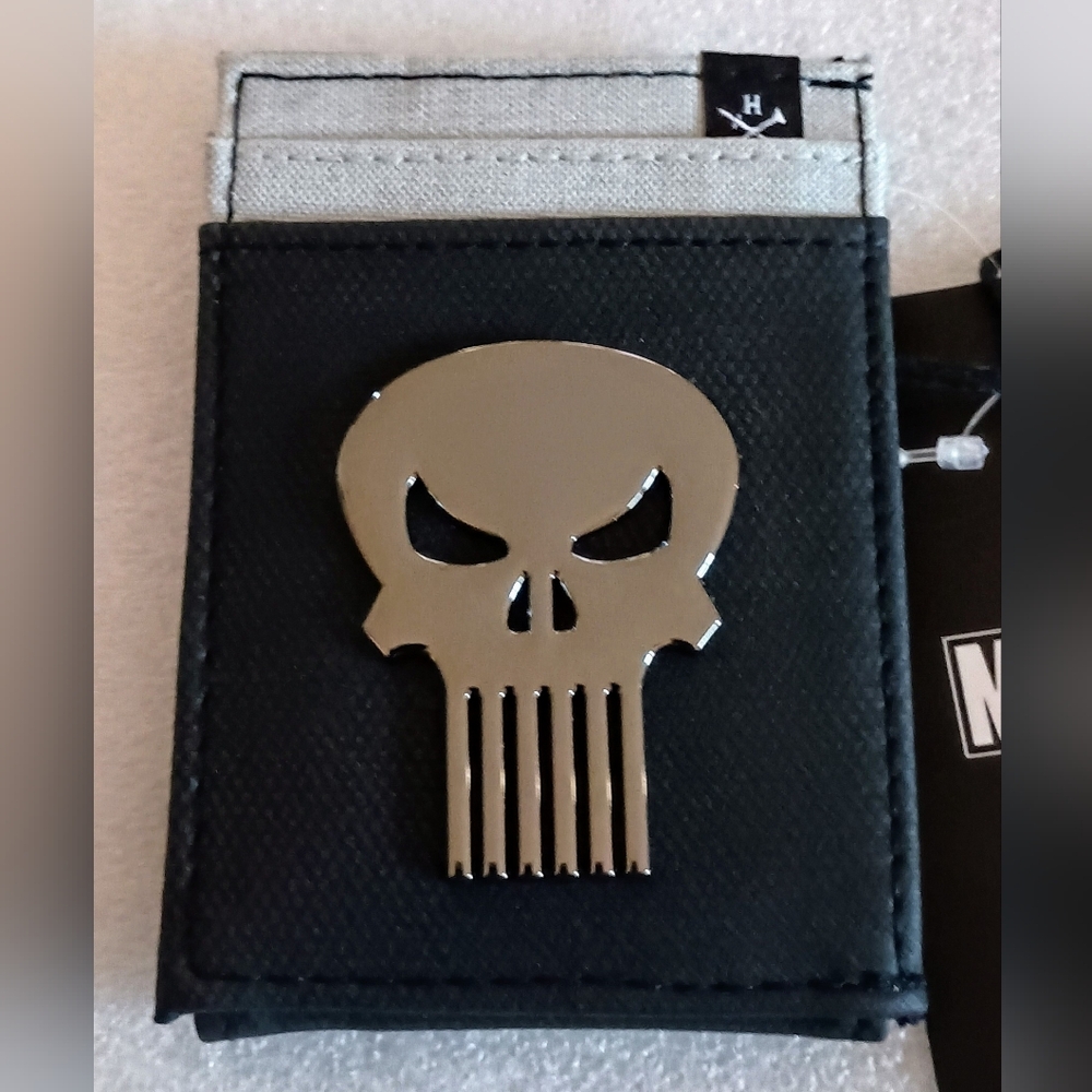 Marvel Heroes Villains Punisher Skull Logo Cover Pocket Credit Card Wallet NEW